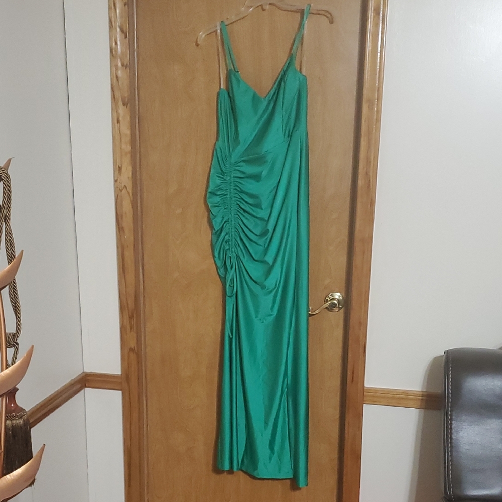 Iris Vibrant Green Maxi Dress